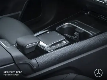 MERCEDES-BENZ GLA 250 e Style MBUX Navi  Kam LED Sound