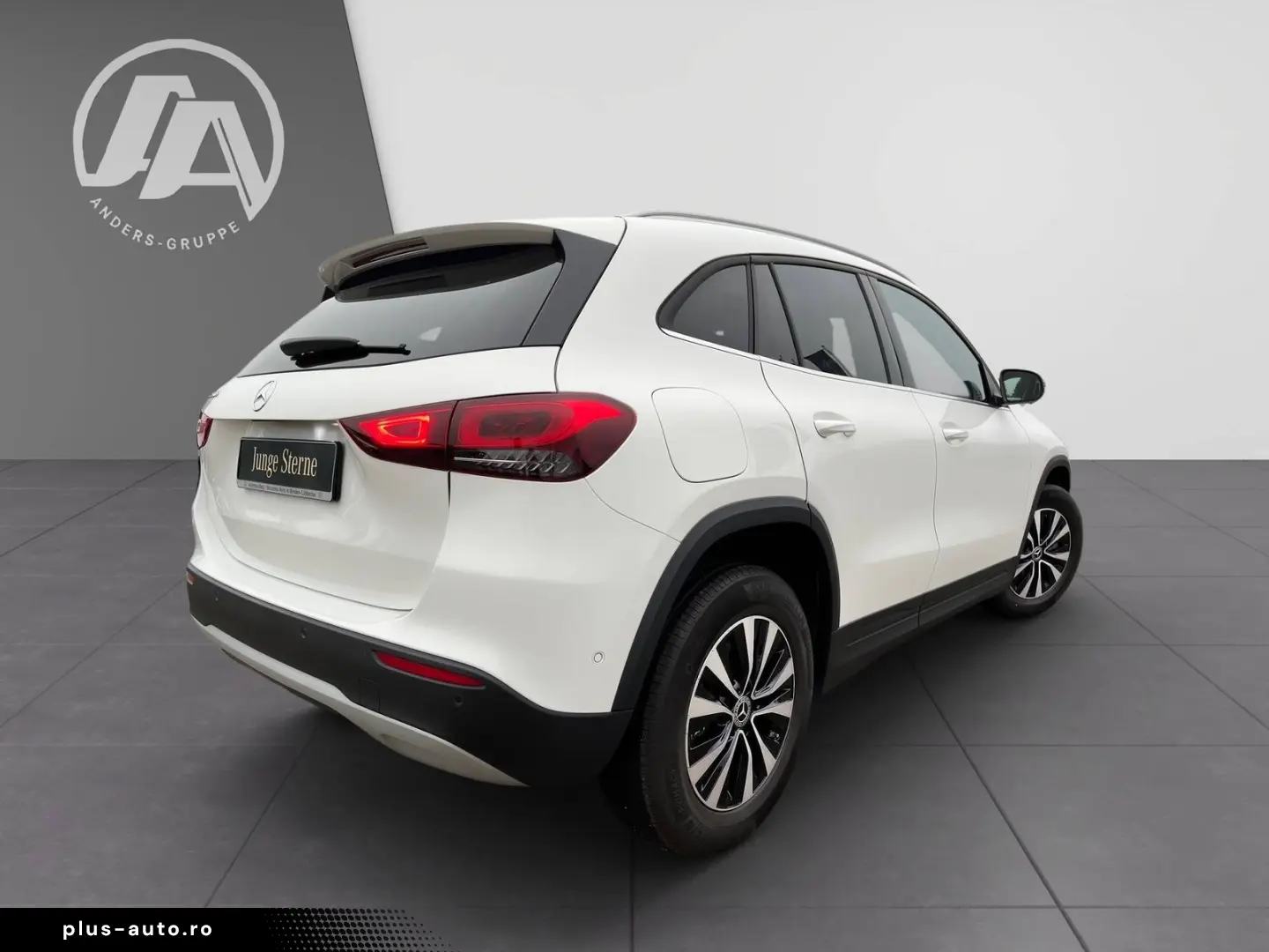 MERCEDES-BENZ GLA 250 e Style MBUX LED PDC Kam Apple