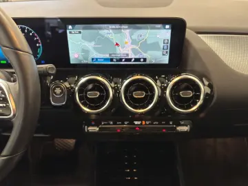 MERCEDES-BENZ GLA 250 e PROGRESSIVE  NAVI-PL