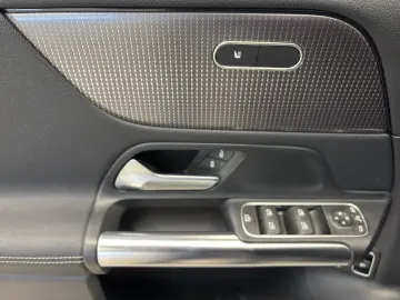 MERCEDES-BENZ GLA 250 e PROGRESSIVE  NAVI-PL