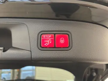 MERCEDES-BENZ GLA 250 e PROGRESSIVE  NAVI-PL