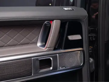 Mercedes-Benz G 500 MANUFAKTUR – Lux & Performanță Absolută