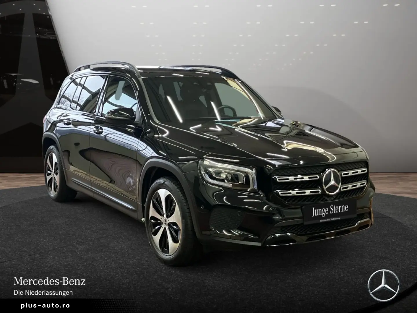 MERCEDES-BENZ GLB 200