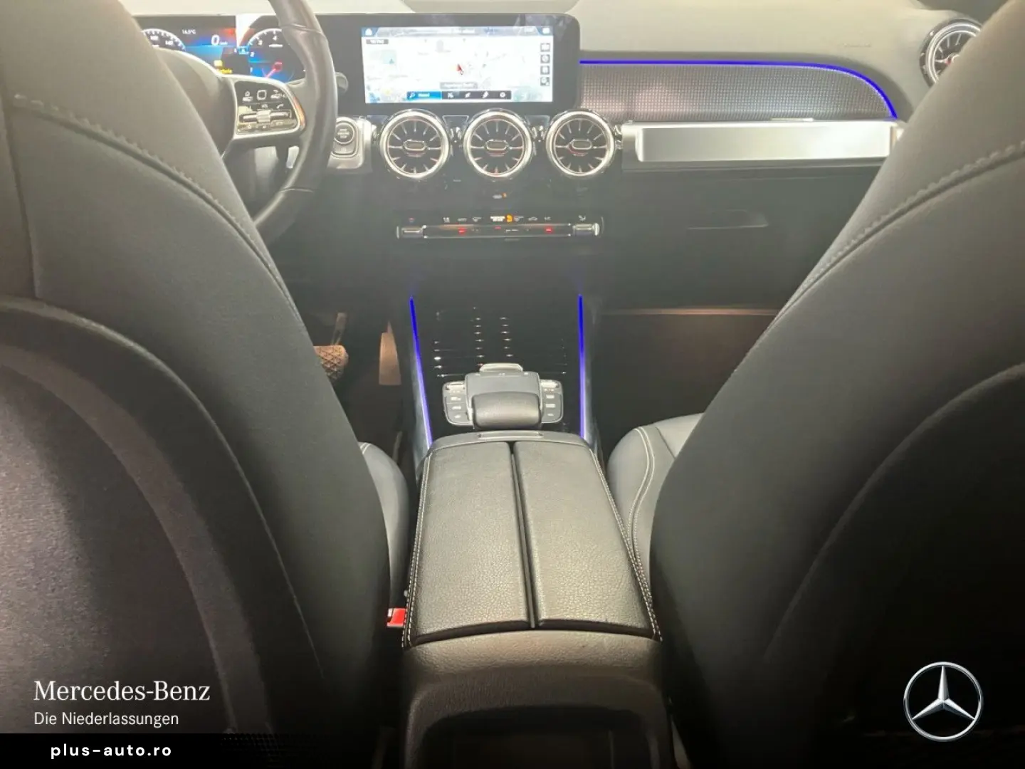 MERCEDES-BENZ GLB 200