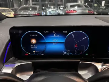 MERCEDES-BENZ GLB 200