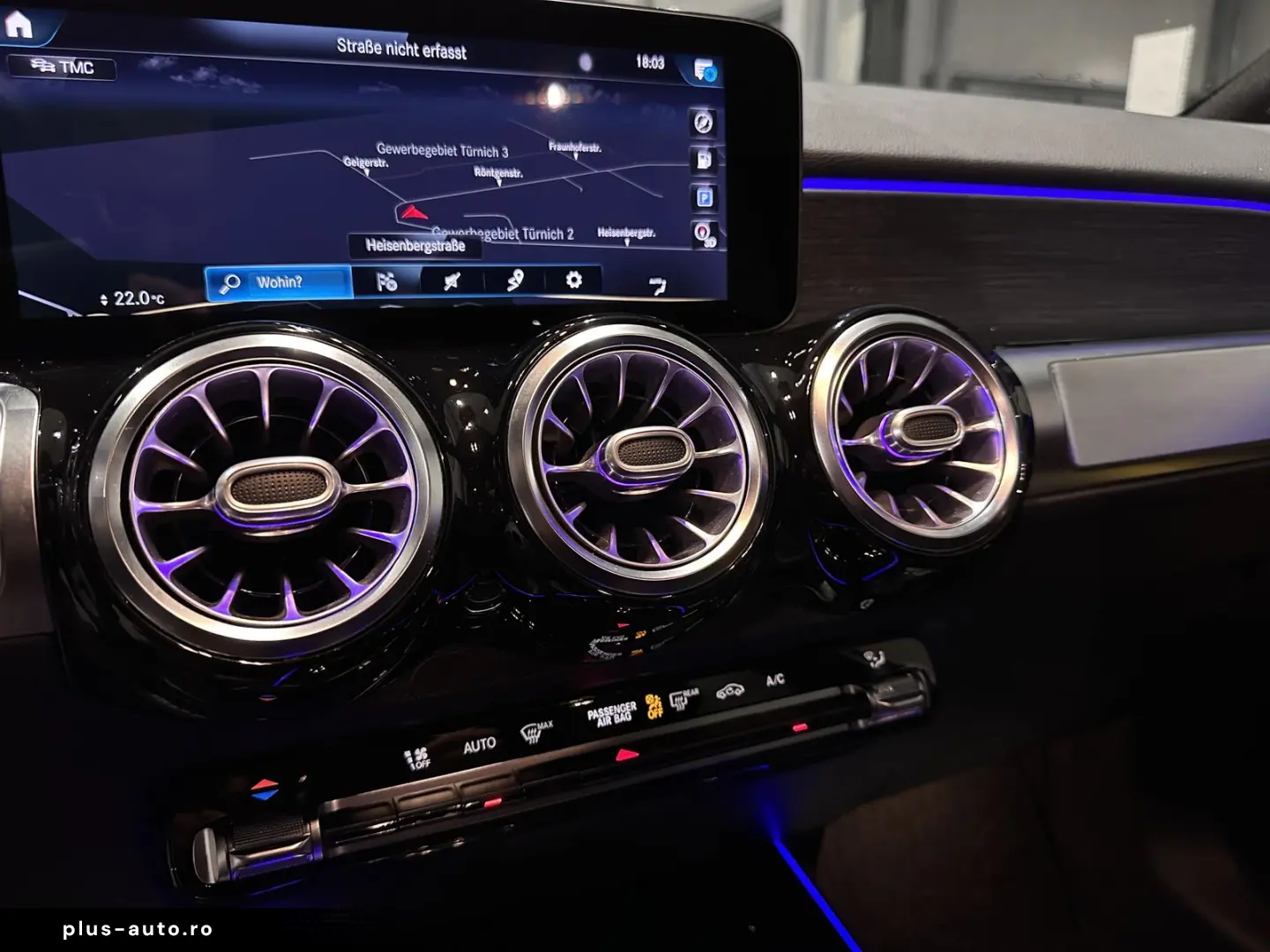 MERCEDES-BENZ GLB 200