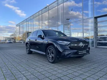 MERCEDES-BENZ GLC 300 e 4M AMG DIGI LIGHT MEMORY TOT&hellip;