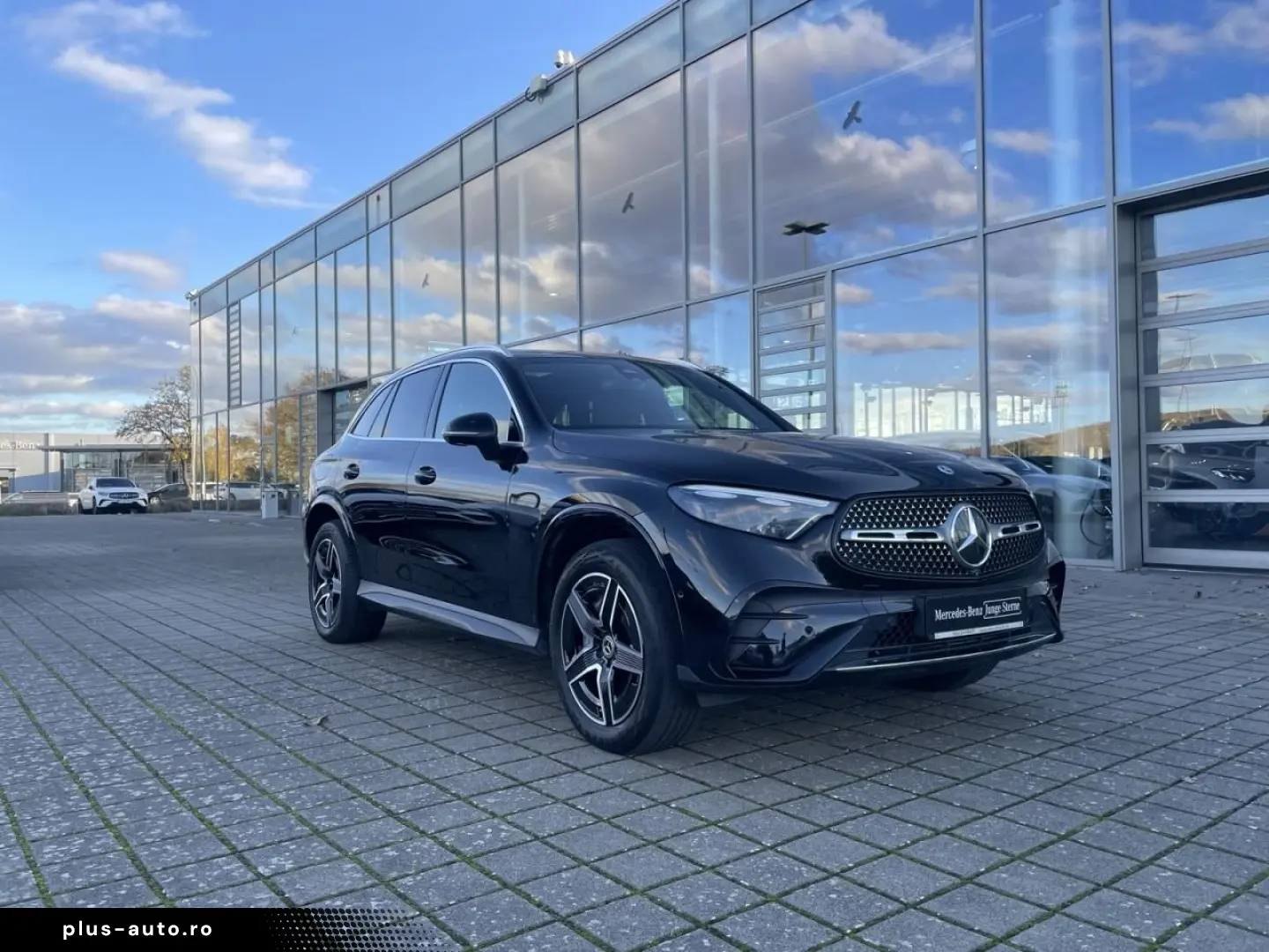 MERCEDES-BENZ GLC 300 e 4M AMG DIGI LIGHT MEMORY TOT&hellip;