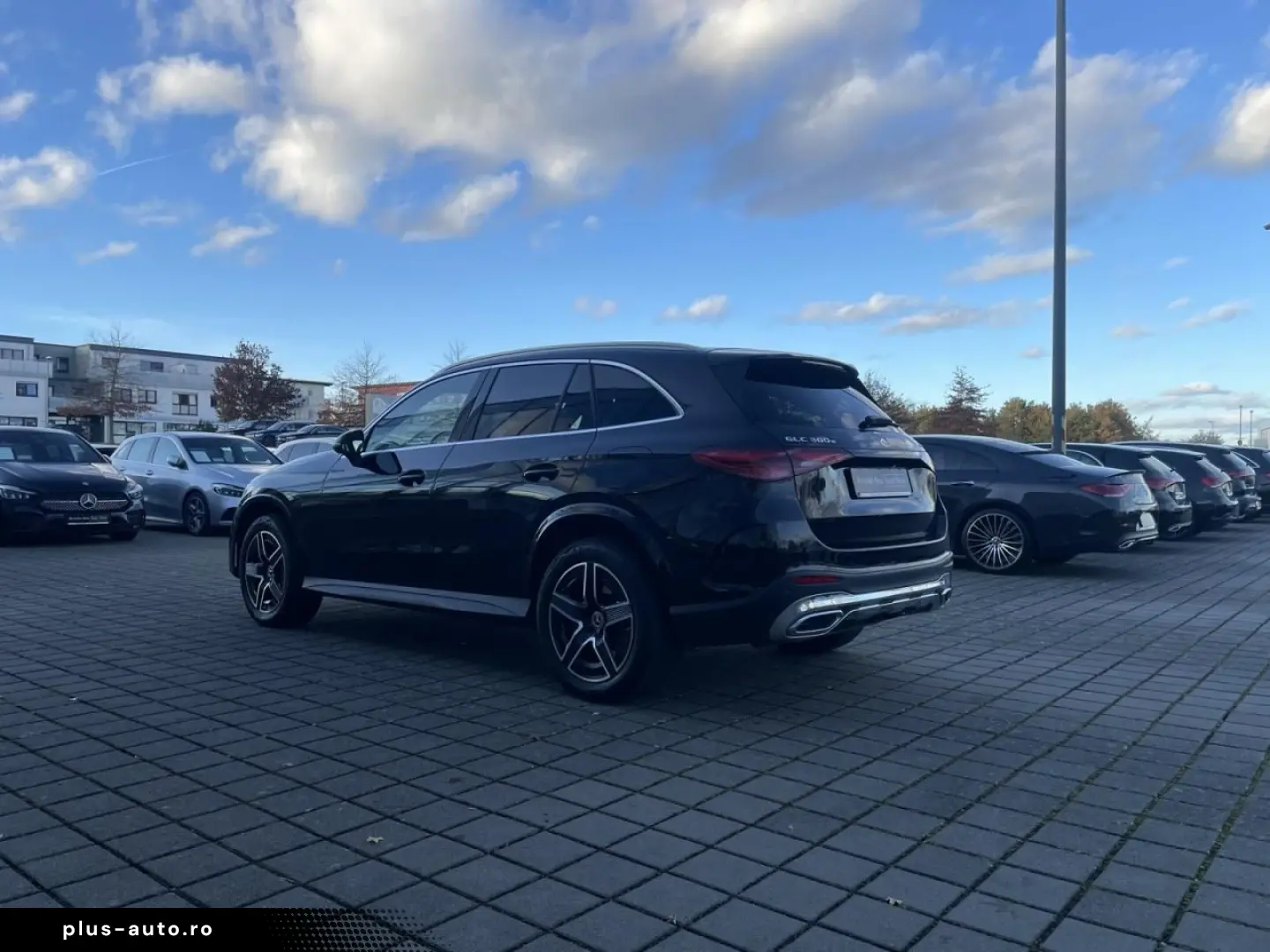 MERCEDES-BENZ GLC 300 e 4M AMG DIGI LIGHT MEMORY TOT&hellip;