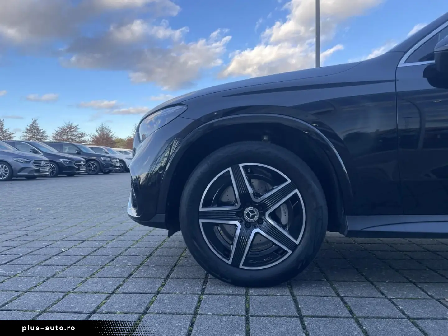 MERCEDES-BENZ GLC 300 e 4M AMG DIGI LIGHT MEMORY TOT&hellip;