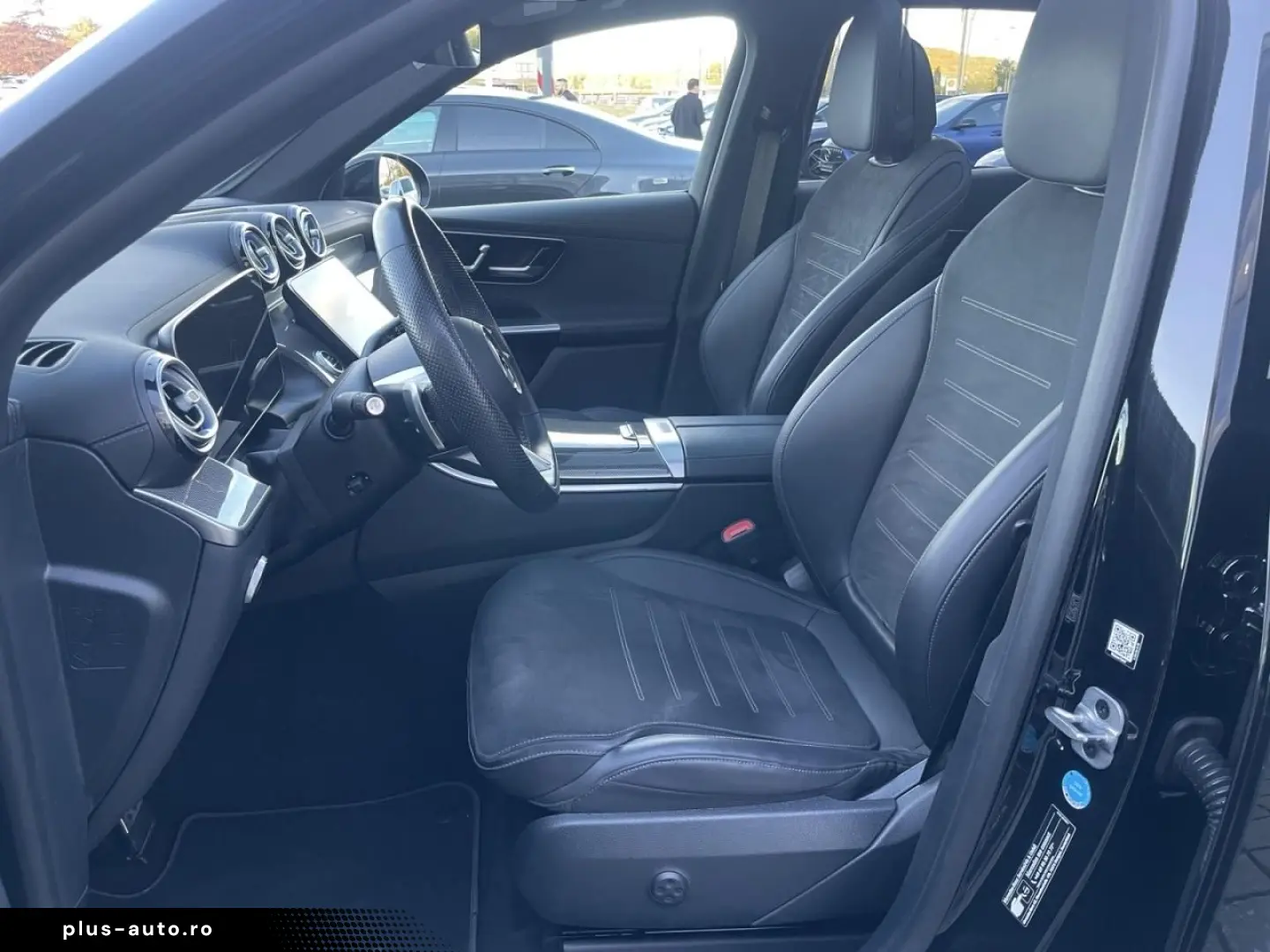 MERCEDES-BENZ GLC 300 e 4M AMG DIGI LIGHT MEMORY TOT&hellip;