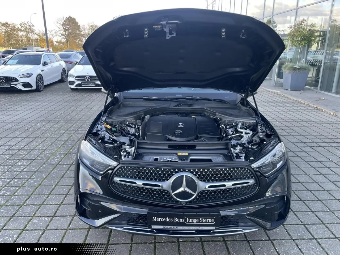 MERCEDES-BENZ GLC 300 e 4M AMG DIGI LIGHT MEMORY TOT&hellip;