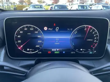 MERCEDES-BENZ GLC 300 e 4M AMG DIGI LIGHT MEMORY TOT&hellip;