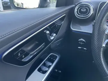 MERCEDES-BENZ GLC 300 e 4M AMG DIGI LIGHT MEMORY TOT&hellip;