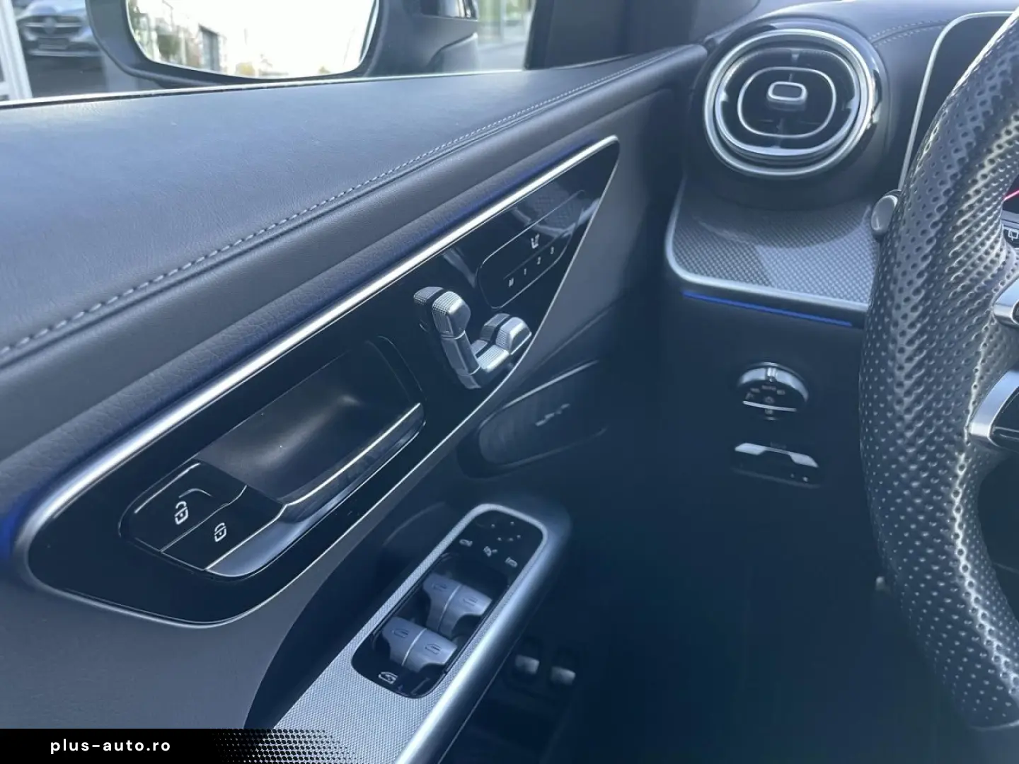 MERCEDES-BENZ GLC 300 e 4M AMG DIGI LIGHT MEMORY TOT&hellip;