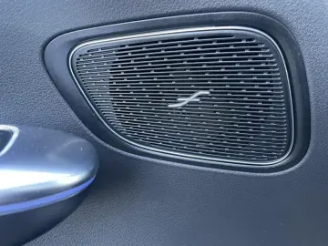 MERCEDES-BENZ GLC 300 e 4M AMG DIGI LIGHT MEMORY TOT&hellip;