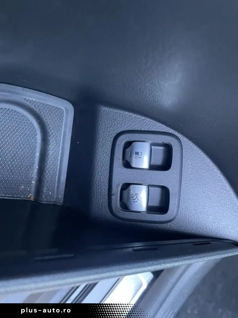 MERCEDES-BENZ GLC 300 e 4M AMG DIGI LIGHT MEMORY TOT&hellip;