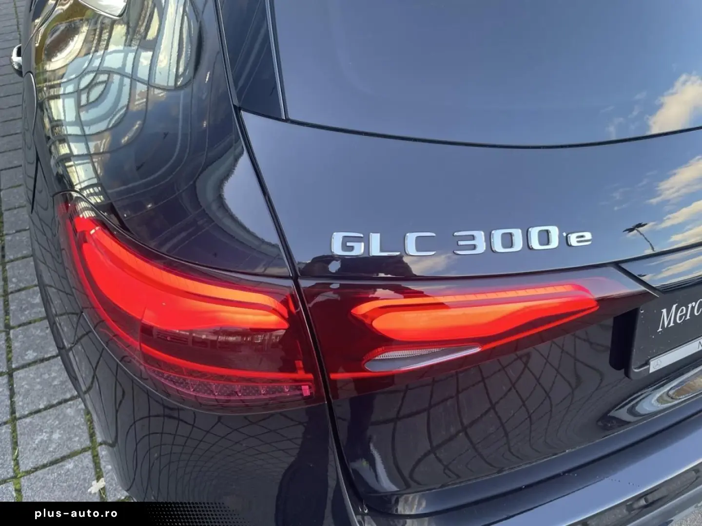 MERCEDES-BENZ GLC 300 e 4M AMG DIGI LIGHT MEMORY TOT&hellip;