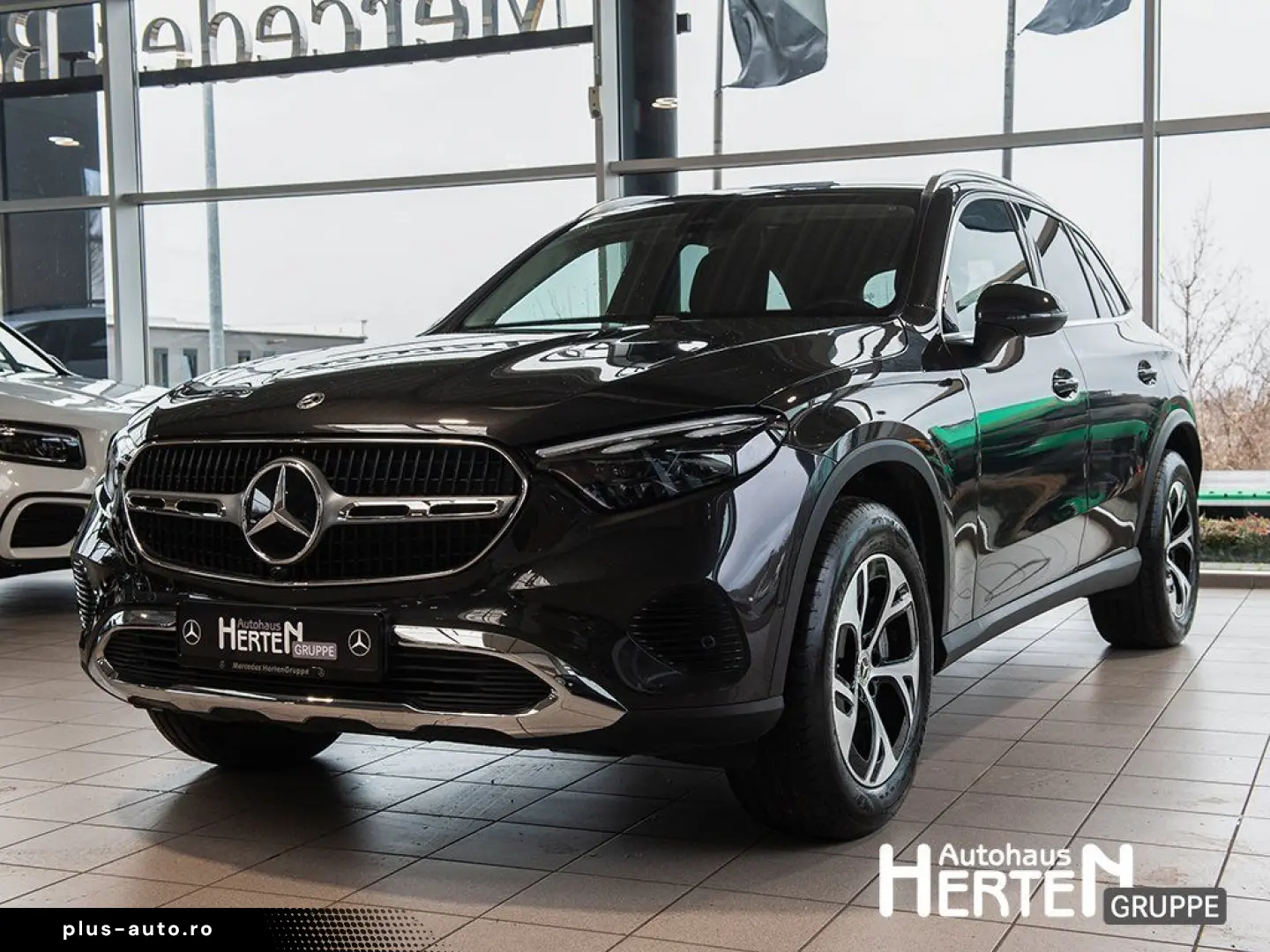 MERCEDES-BENZ GLC 300 e 4M AVANDGARDE AHK AMBIENTE WINTER-P