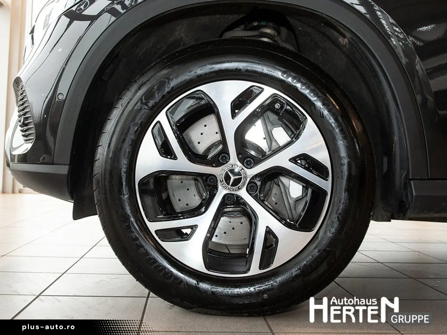 MERCEDES-BENZ GLC 300 e 4M AVANDGARDE AHK AMBIENTE WINTER-P