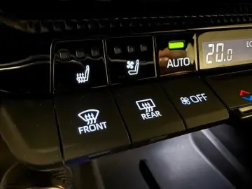 TOYOTA Land Cruiser 2.8 D-4D 4WD Executive Automatik