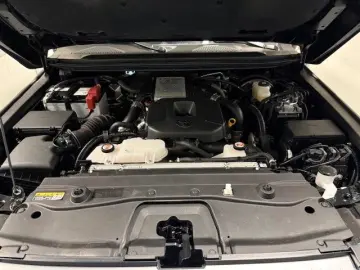 TOYOTA Land Cruiser 2.8 D-4D 4WD Executive Automatik