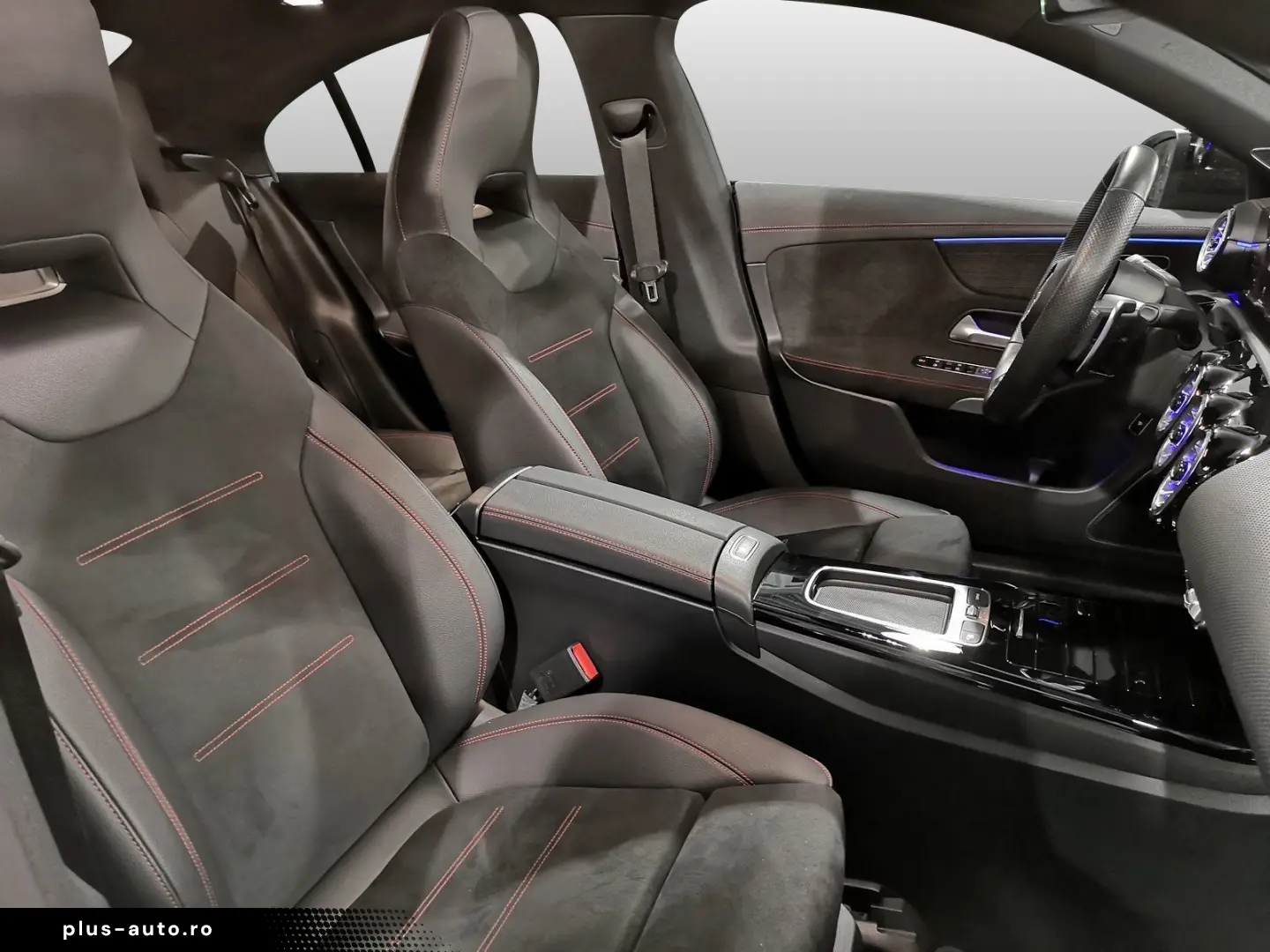 MERCEDES-BENZ AMG CLA 35 4M PREMIUM PANO-SD 360KAM BURMESTER