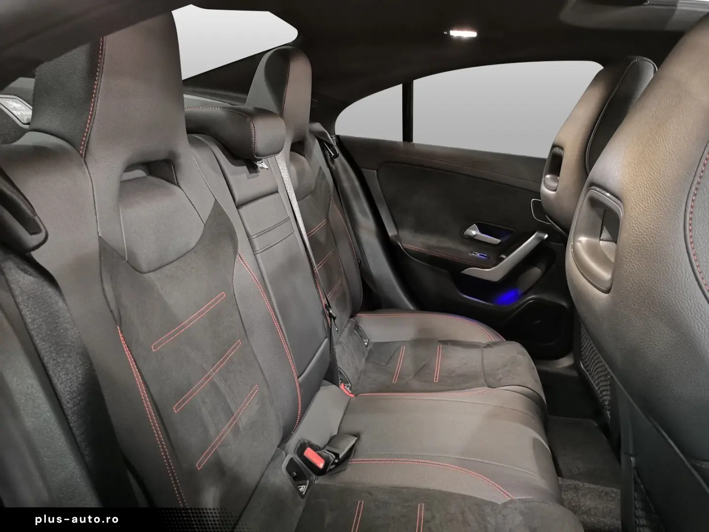 MERCEDES-BENZ AMG CLA 35 4M PREMIUM PANO-SD 360KAM BURMESTER