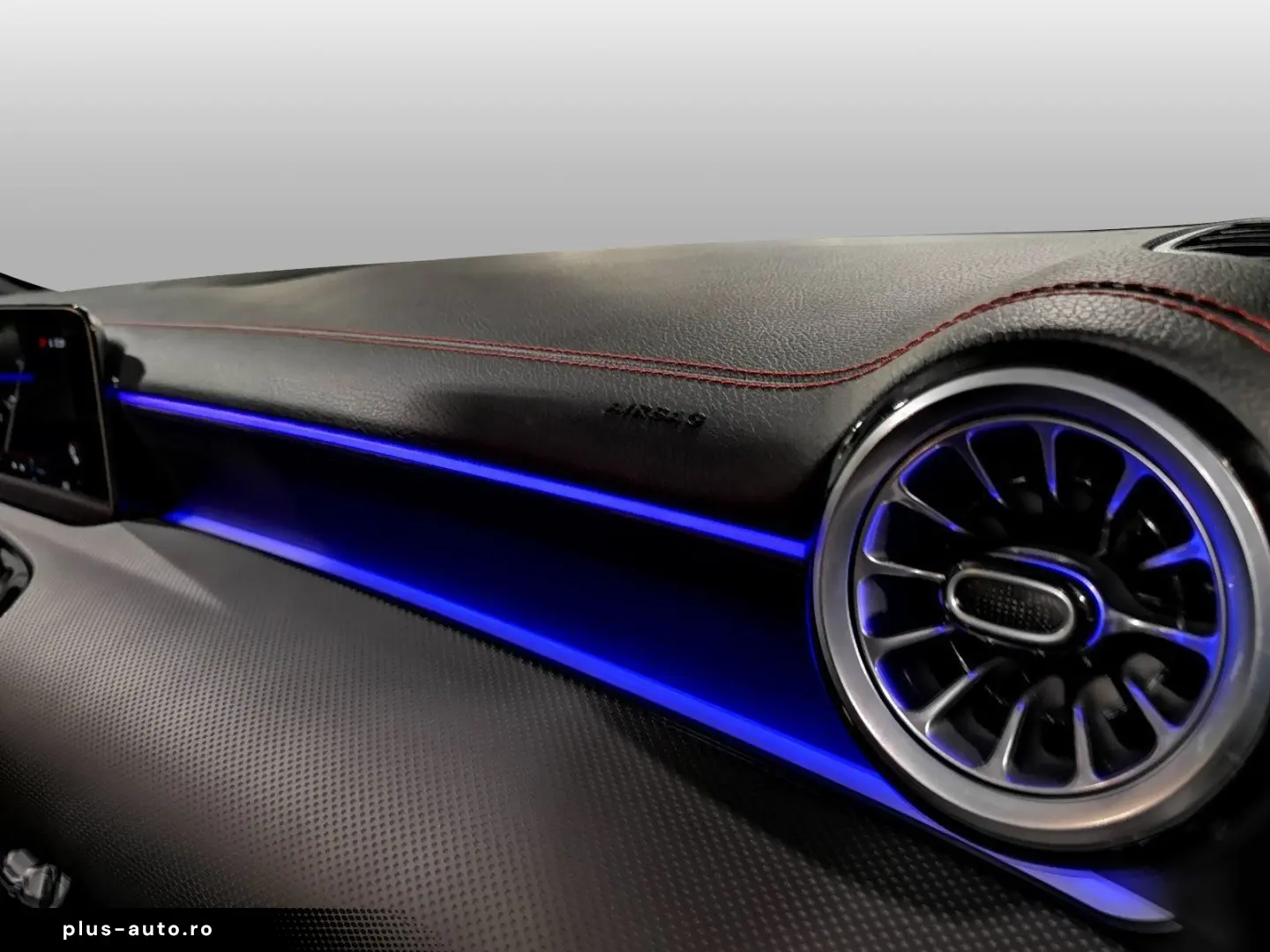 MERCEDES-BENZ AMG CLA 35 4M PREMIUM PANO-SD 360KAM BURMESTER