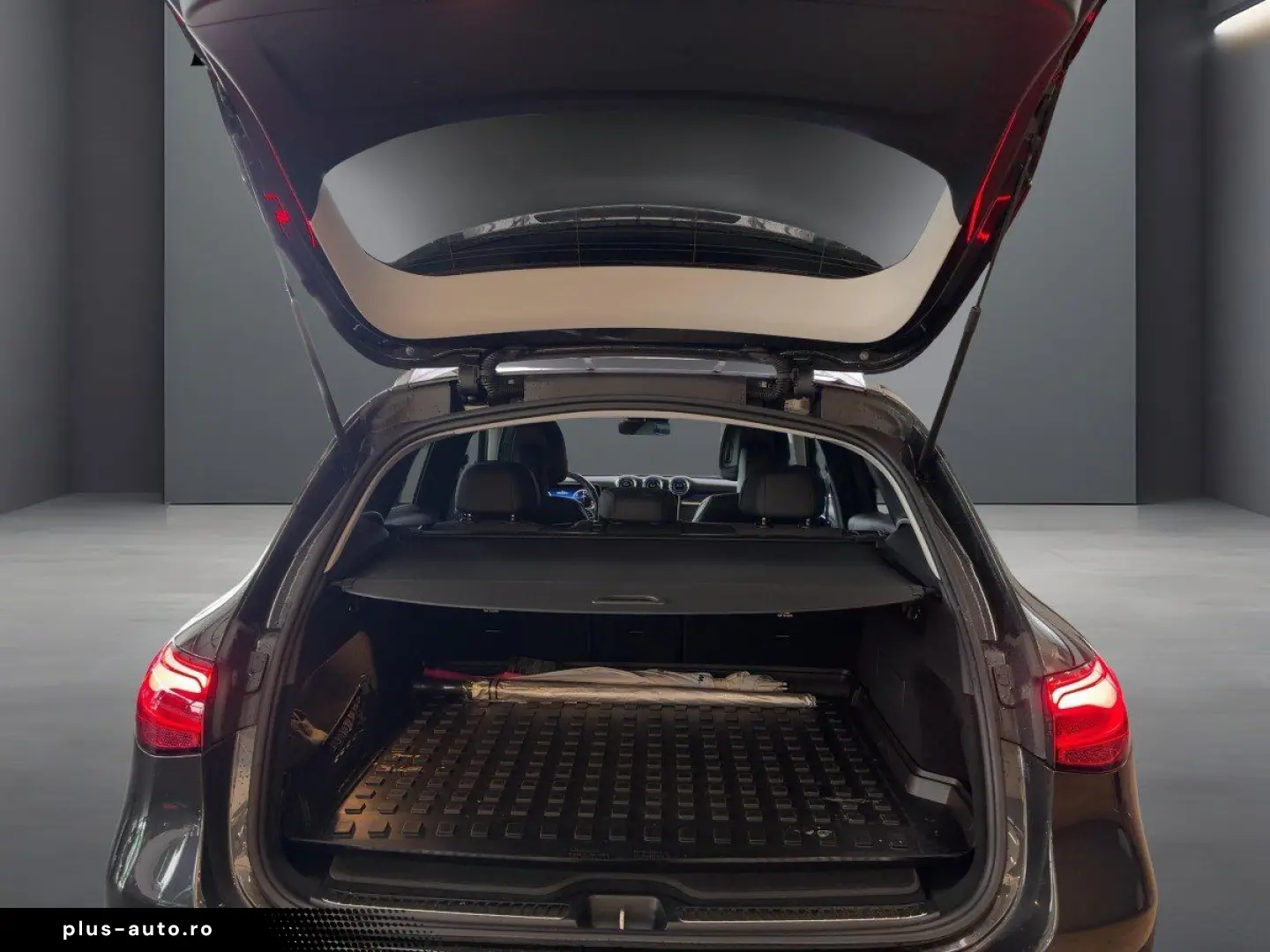 MERCEDES-BENZ GLC 300 e 4M Avantgarde TWA 360 AHK Sitzhz