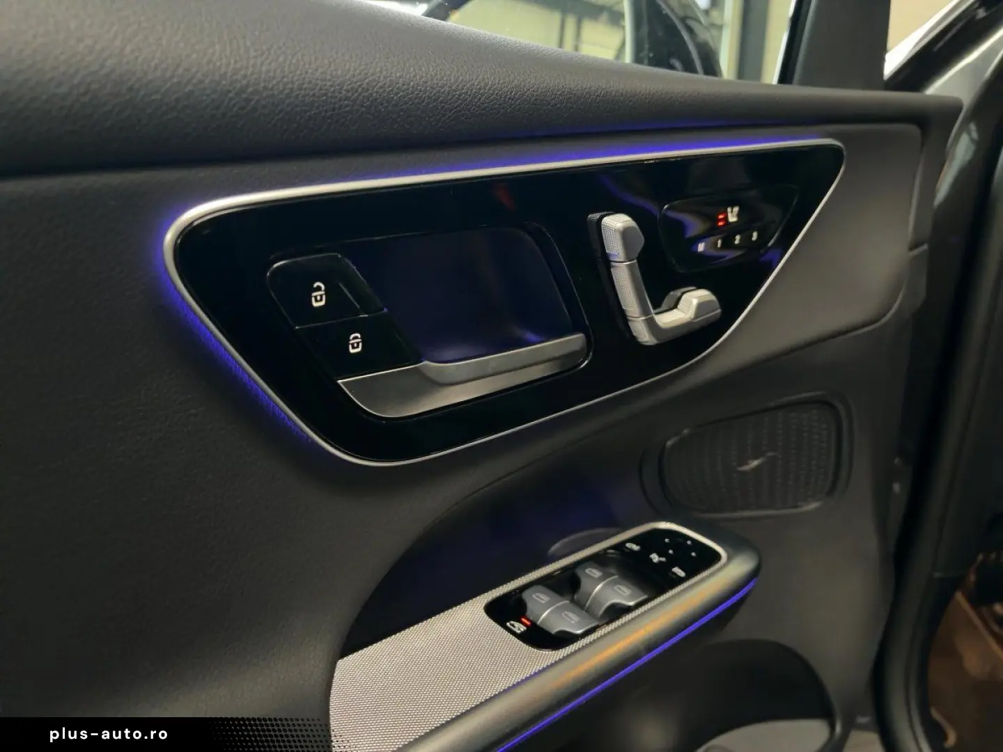 MERCEDES-BENZ GLC 300 e 4M Avantgarde TWA 360 AHK Sitzhz