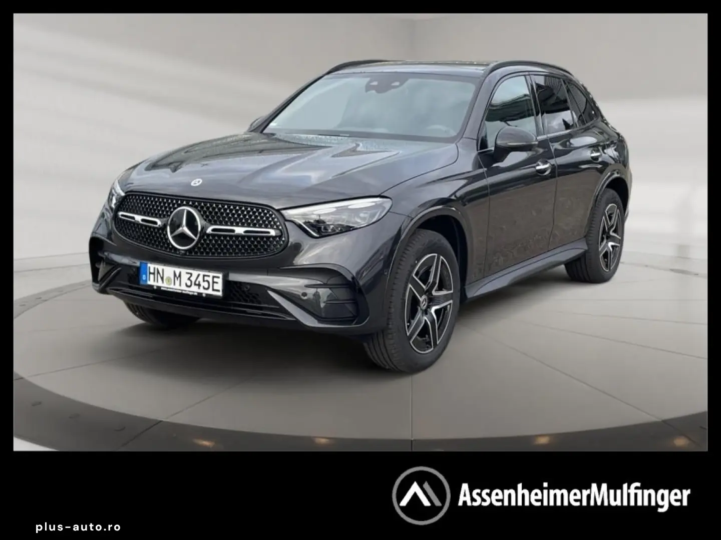 MERCEDES-BENZ GLC 300 e 4M  AMG 19Z Night Pano AHK Fahrass.