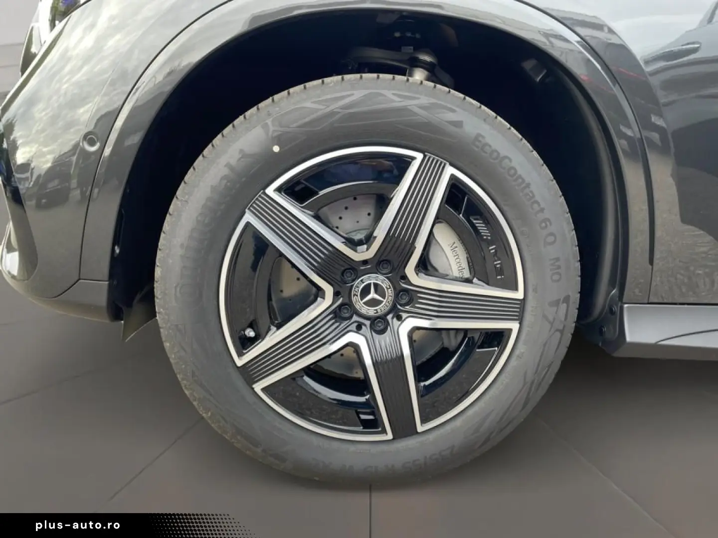 MERCEDES-BENZ GLC 300 e 4M  AMG 19Z Night Pano AHK Fahrass.