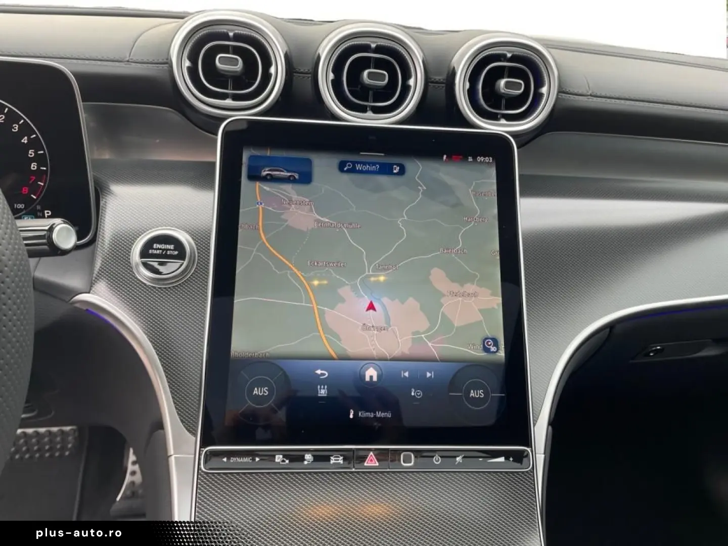 MERCEDES-BENZ GLC 300 e 4M  AMG 19Z Night Pano AHK Fahrass.