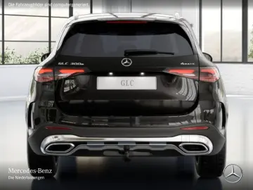 MERCEDES-BENZ GLC 300 e 4M AMG AHK DIGITAL 360  Totwinkel 19