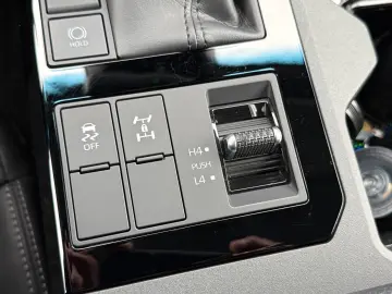 TOYOTA Land Cruiser 2.8 D-4D 4WD Automatik