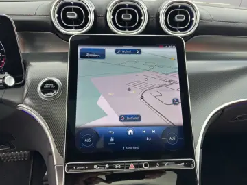 MERCEDES-BENZ GLC 300 e 4M AMG Panodach Dig.Light 360