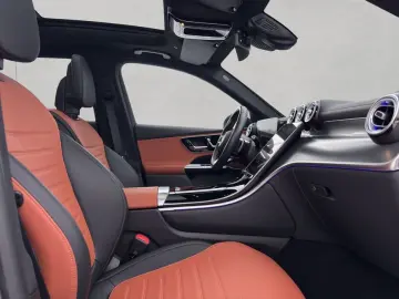 MERCEDES-BENZ GLC 300 e 4M AMG Panodach Dig.Light 360