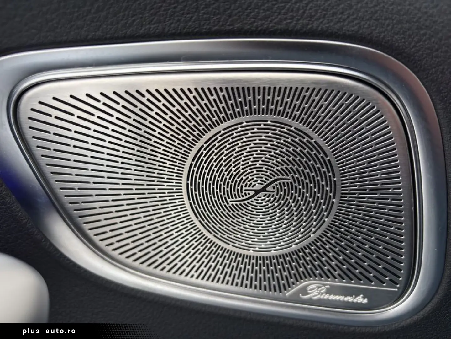 MERCEDES-BENZ GLC 300 e 4M AMG Panodach Dig.Light 360