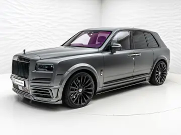 ROLLS ROYCE Cullinan Black Badge MANSORY Starlight R24