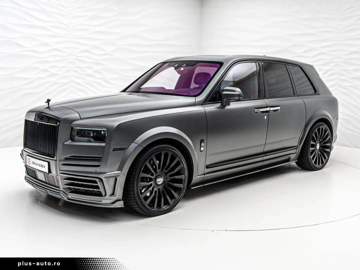ROLLS ROYCE Cullinan Black Badge MANSORY Starlight R24