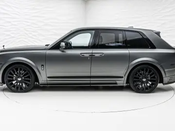 ROLLS ROYCE Cullinan Black Badge MANSORY Starlight R24