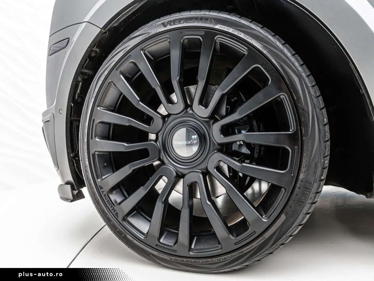 ROLLS ROYCE Cullinan Black Badge MANSORY Starlight R24