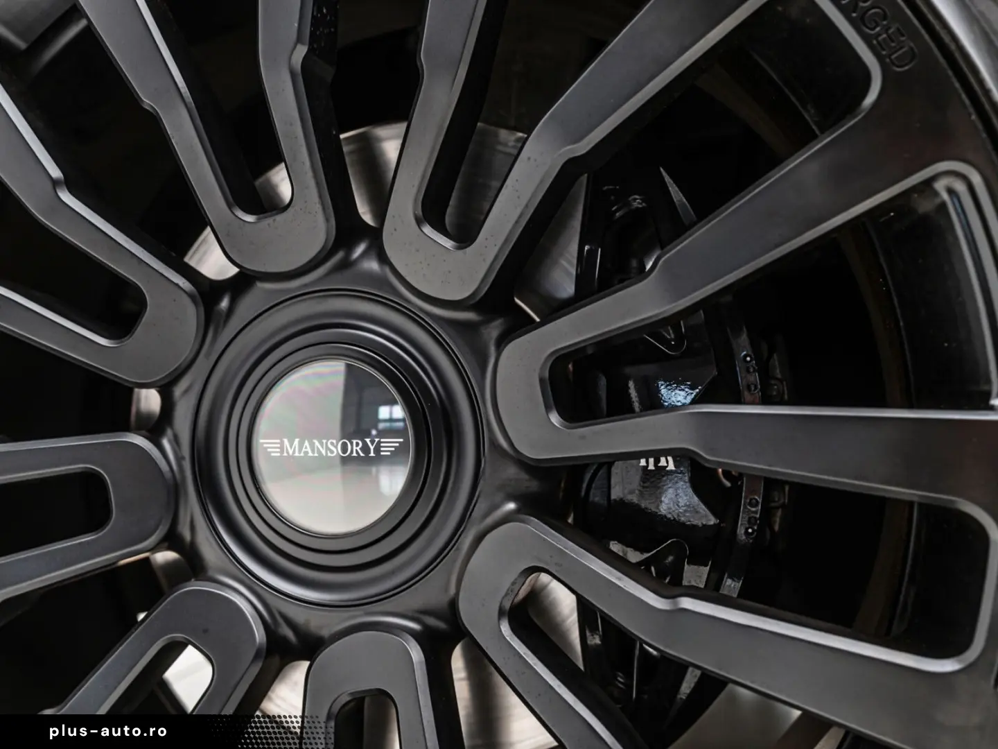 ROLLS ROYCE Cullinan Black Badge MANSORY Starlight R24