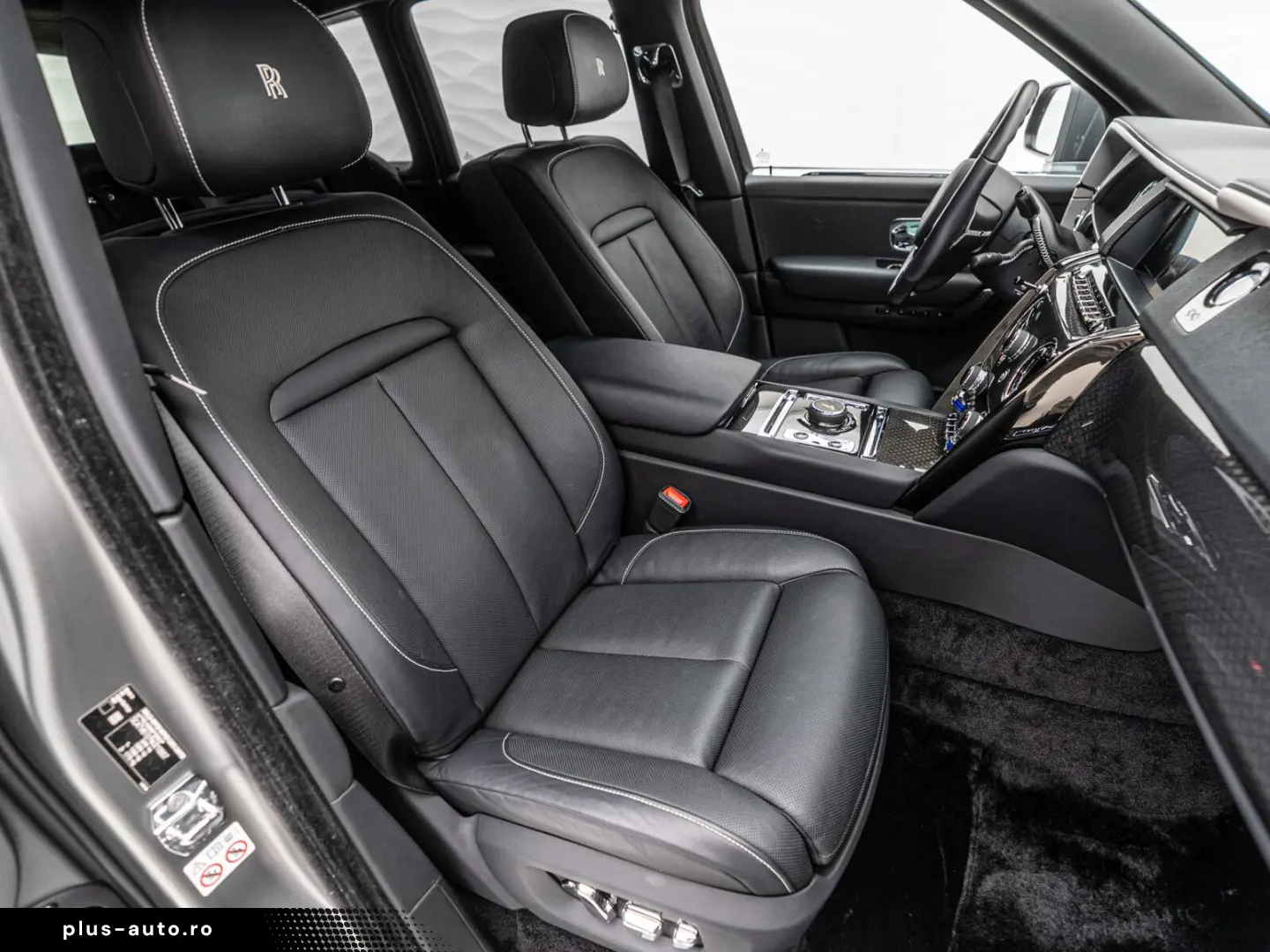 ROLLS ROYCE Cullinan Black Badge MANSORY Starlight R24