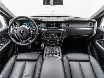 ROLLS ROYCE Cullinan Black Badge MANSORY Starlight R24