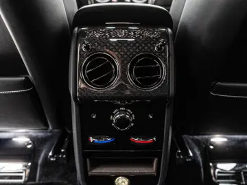 ROLLS ROYCE Cullinan Black Badge MANSORY Starlight R24