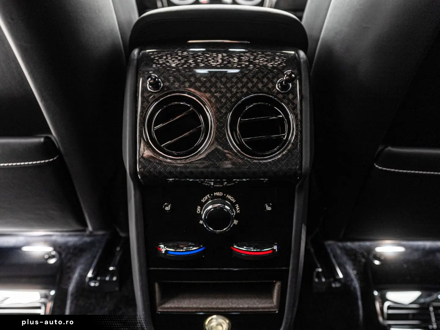 ROLLS ROYCE Cullinan Black Badge MANSORY Starlight R24