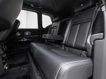 ROLLS ROYCE Cullinan Black Badge MANSORY Starlight R24