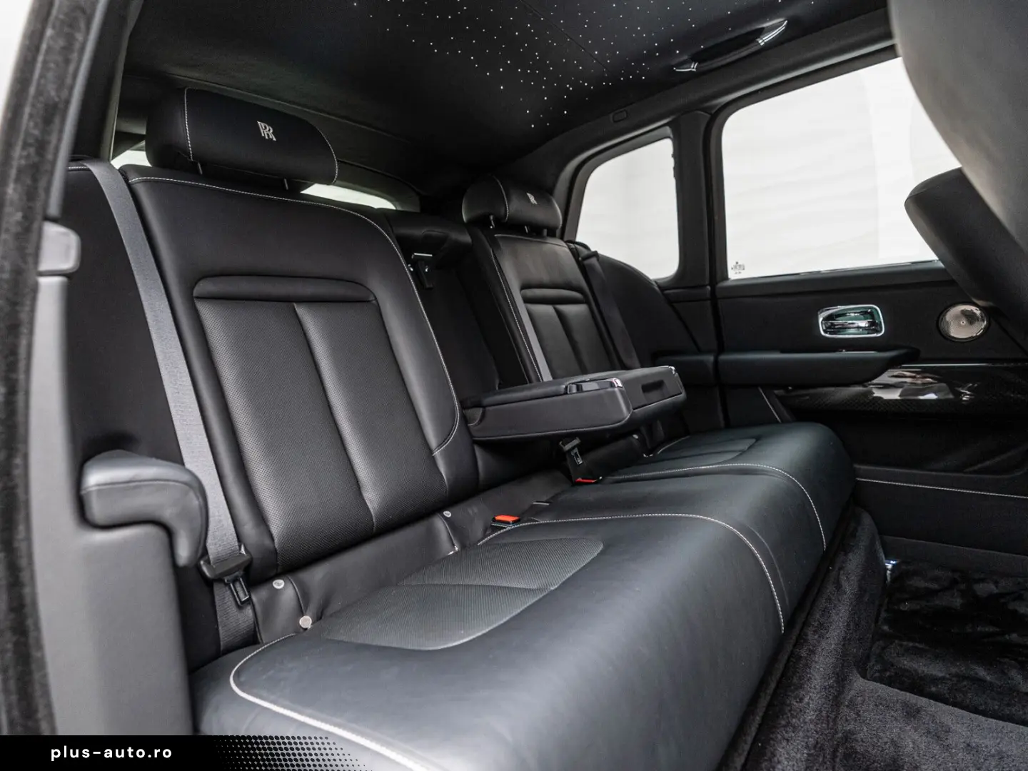 ROLLS ROYCE Cullinan Black Badge MANSORY Starlight R24
